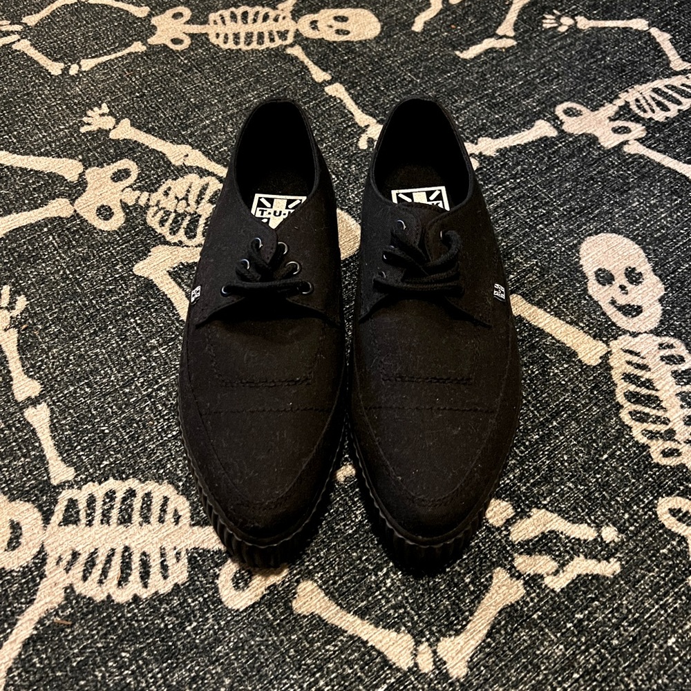 NWOT T.U.K Unisex Creeper Platform Shoes